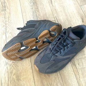 Yeezy 300
